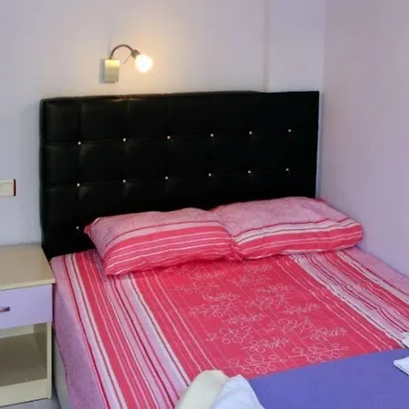 Grand World Hotel 2*