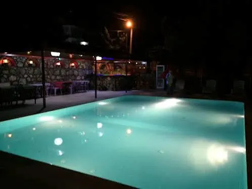 Grand World מלון